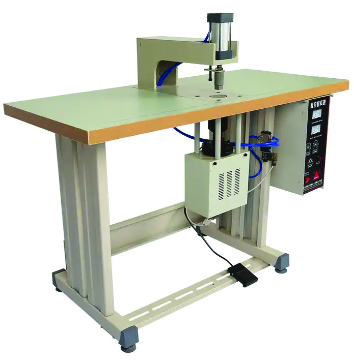 Presse Ultrasonique Pneumatique